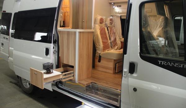 成都租江鈴商旅房車享受旅行生活